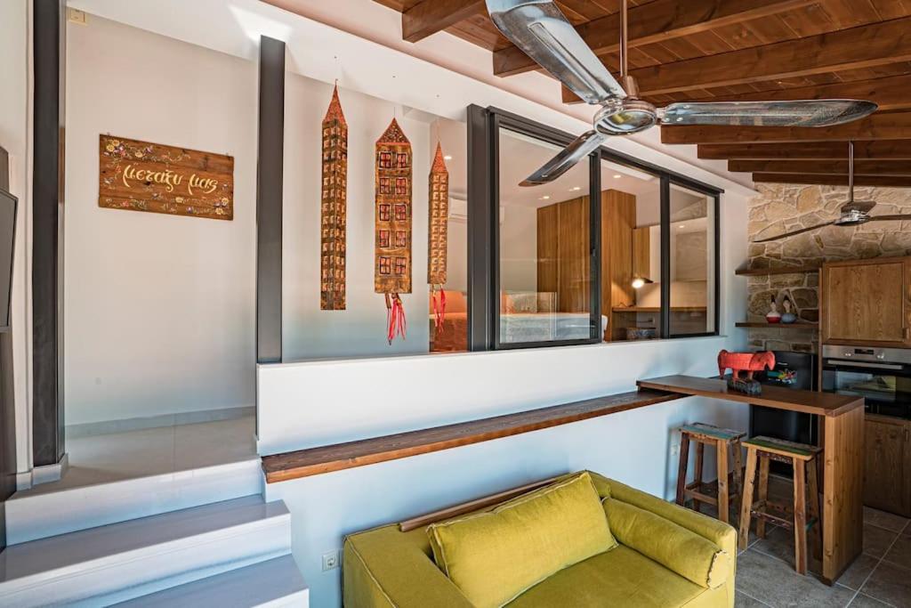חאניה Sea And Sun Metaxy Mas, Brand-New, Beachfront ! מראה חיצוני תמונה
