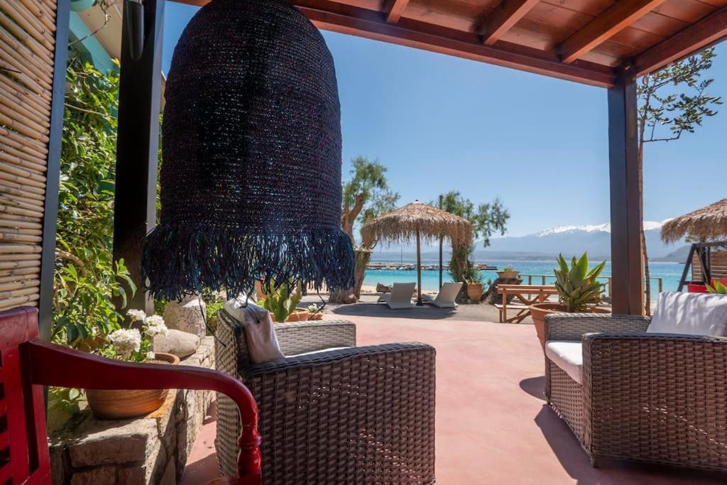 חאניה Sea And Sun Metaxy Mas, Brand-New, Beachfront ! מראה חיצוני תמונה