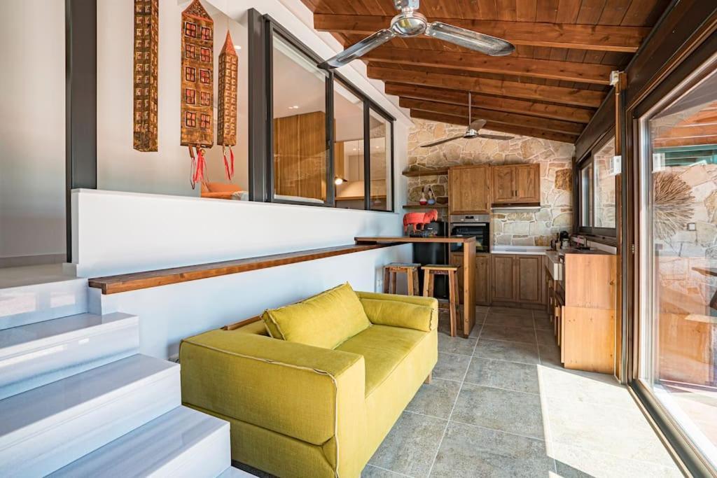 חאניה Sea And Sun Metaxy Mas, Brand-New, Beachfront ! מראה חיצוני תמונה
